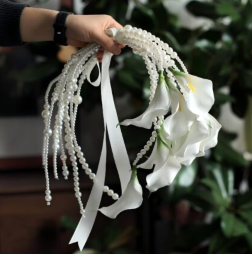 30”  Real Touch Calla Lily Spray ( INT928-White )