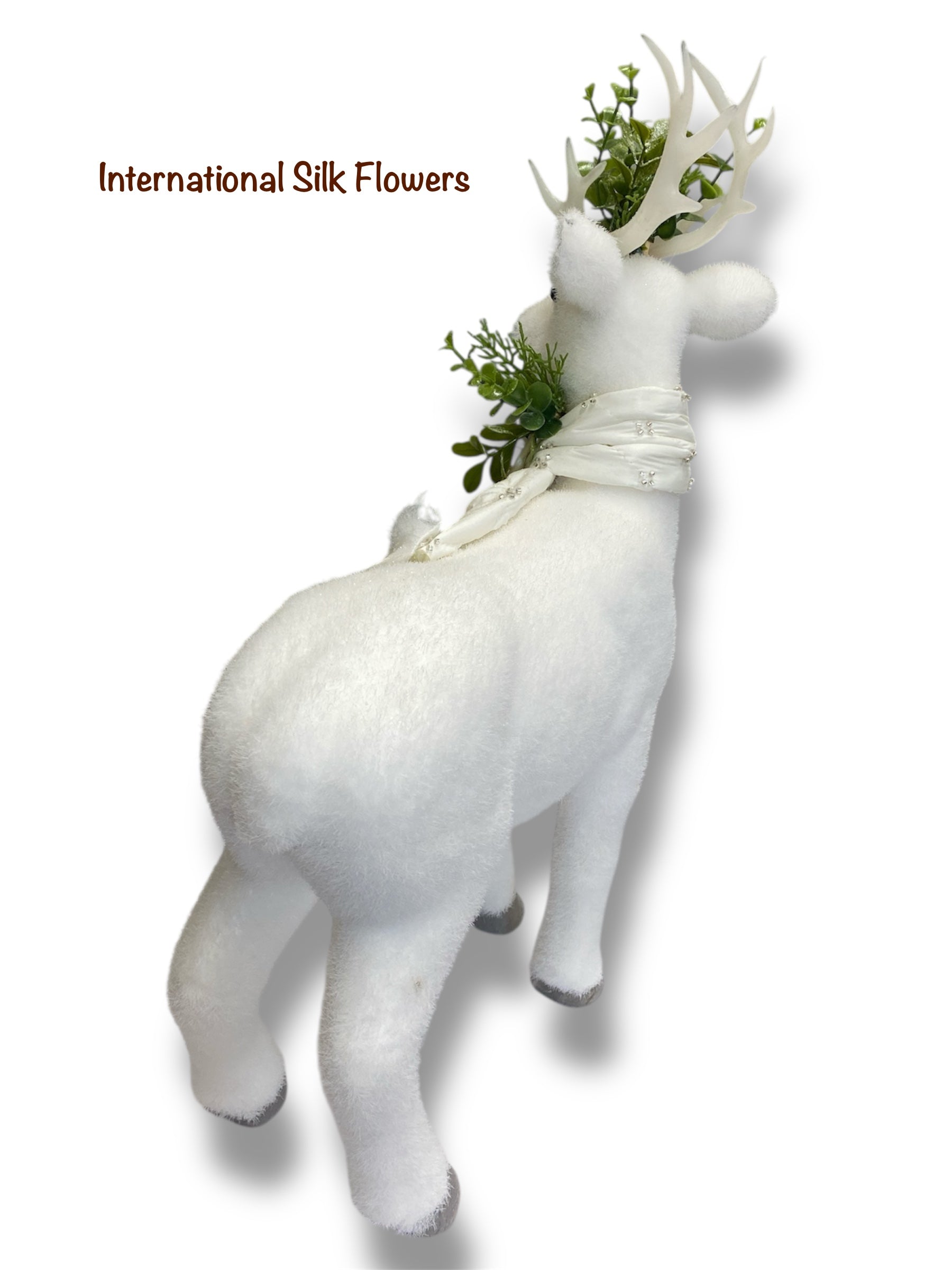 16.5'' x 13'' Deer ( 260334-White )